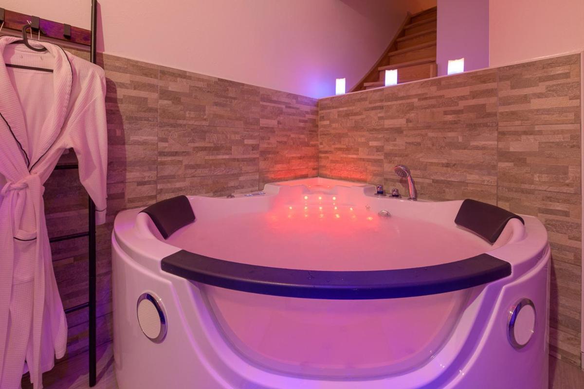 Appartement - Romantique Avec Privatif *