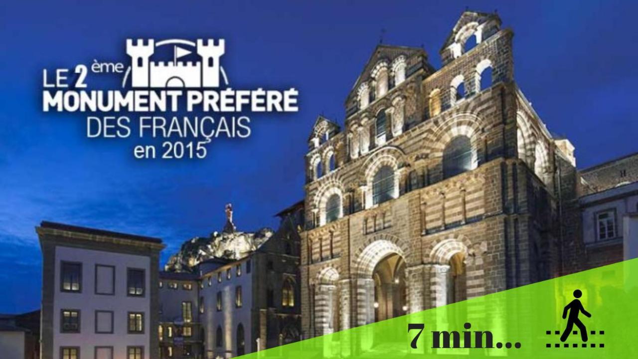 - Romantique Avec Privatif